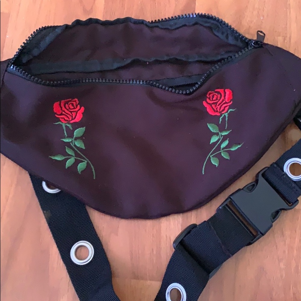 Empyre Rose fanny pack